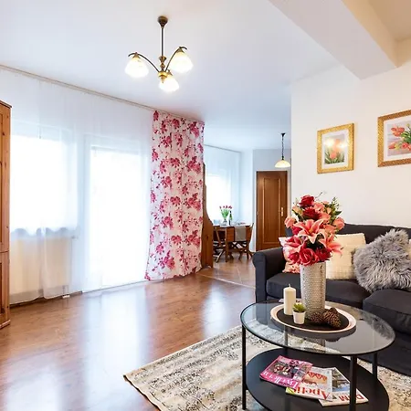 Apartment Apartman Dream V Mikulove - Jine Ubytovani Lednice